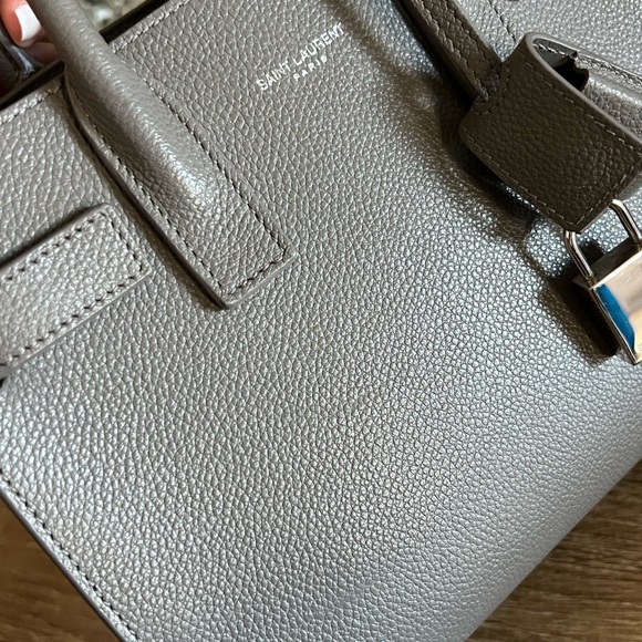 Saint Laurent Nano bag in Grained Leather - Picture 6 of 10